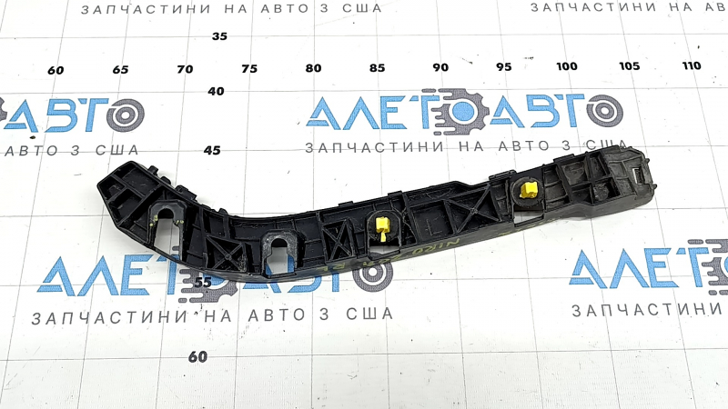 Крепление заднего бампера левое Kia Niro 17-22 потерто крепление