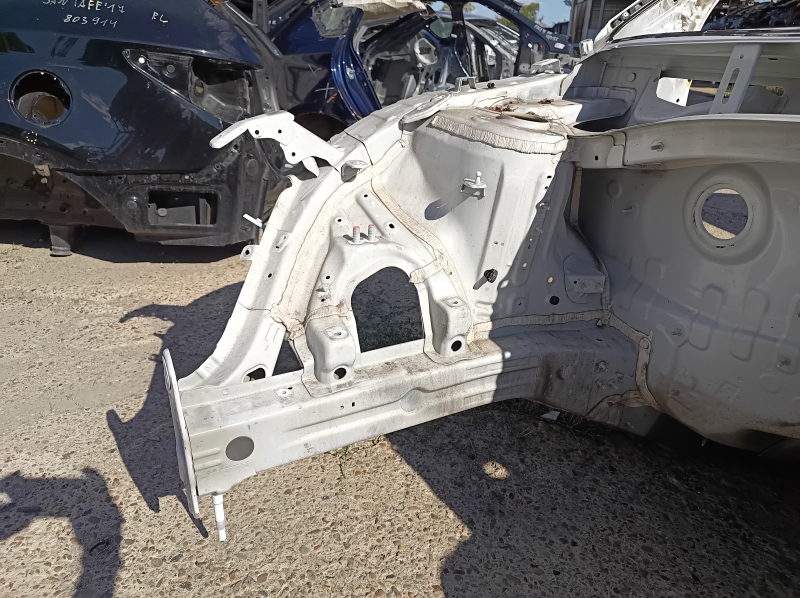 Четверть передняя правая Hyundai Tucson 22-25 1.6T HEV Korea, на кузове, белая