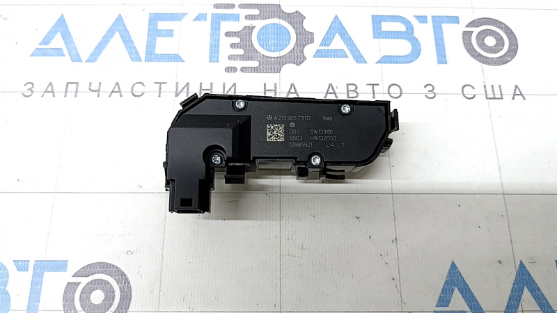 Кнопки подогрева сиденья переднего левого Mercedes C-class W205 15-18