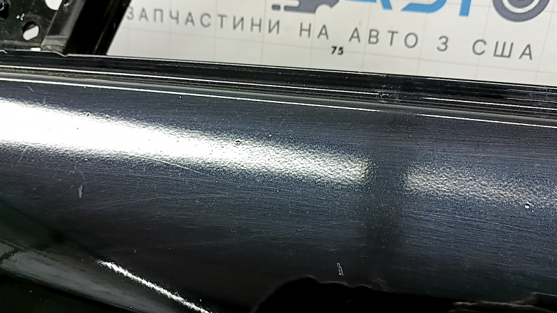 Дверь голая передняя левая Mercedes C-class W205 15-21 алюминий, черный 040, вмятины, мусор под краской, подтеки