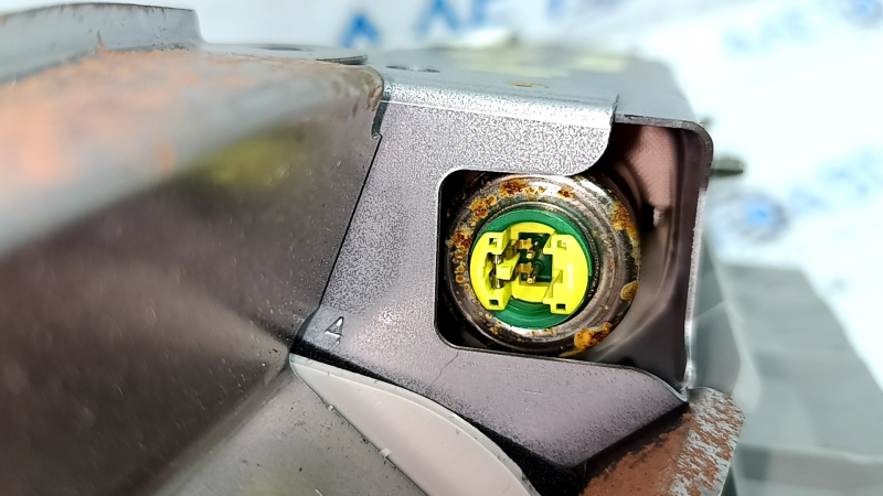 Подушка безпеки airbag колінна пасажирська права Toyota Camry v50 12-14 usa сіра, подряпини