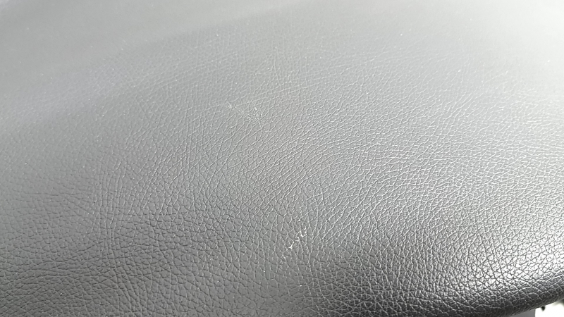 Торпедо передняя панель без AIRBAG Mercedes C-class W205 15-18 без проекции, черная, царапины, под чистку