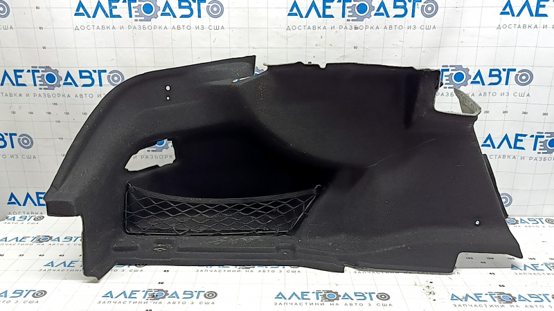 Обшивка арки задней левой Mercedes C-class W205 15-21, вид снаружи багажника.