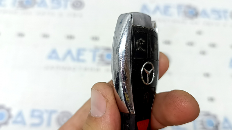 Ключ smart Mercedes C-class W205 15-18 4 кнопки, потерт, царапины
