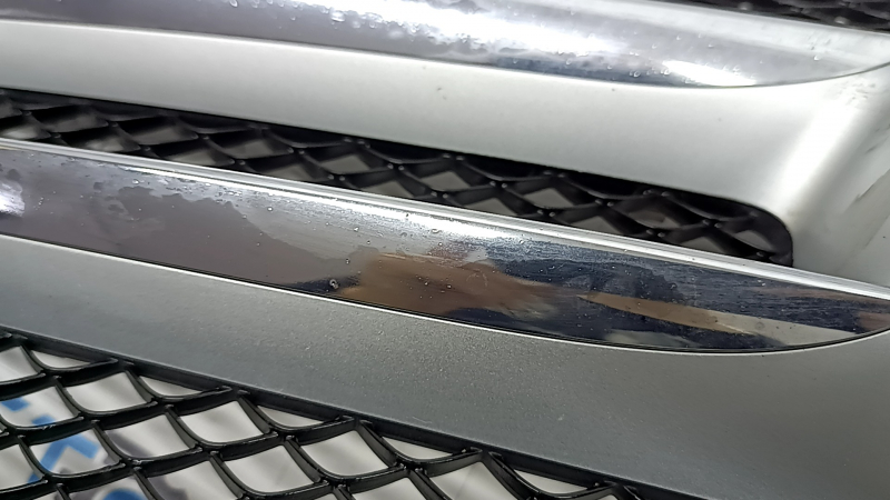 Решетка радиатора в сборе grill Mercedes C-class W205 15-18 с эмблемой без радара под камеру, песок, в краске