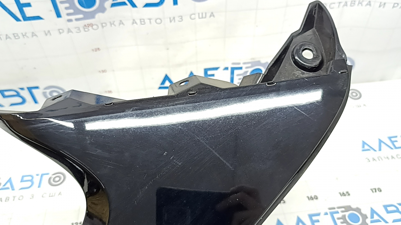 Спойлер двери багажника правый Toyota Rav4 19-24 глянец, царапины