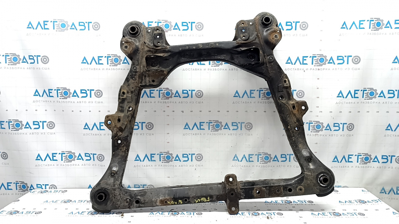 Подрамник передний Toyota Camry v50 12-14 usa ржавый, микротрещины С/Б