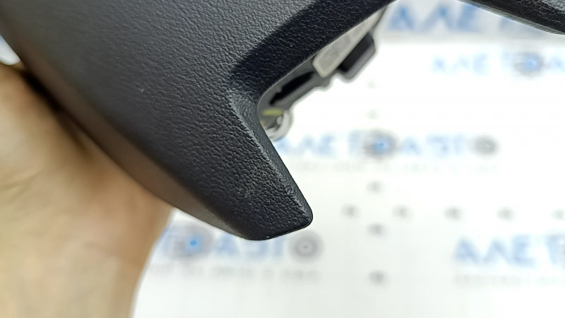Подушка безопасности airbag в руль водительская Kia Niro 23-26 черная, царапины