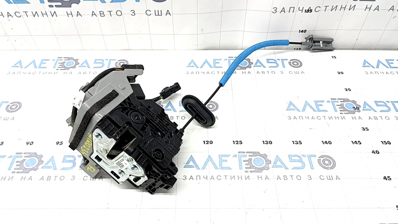Замок двери передней левой Kia Niro 23-26 под keyless, с тросом