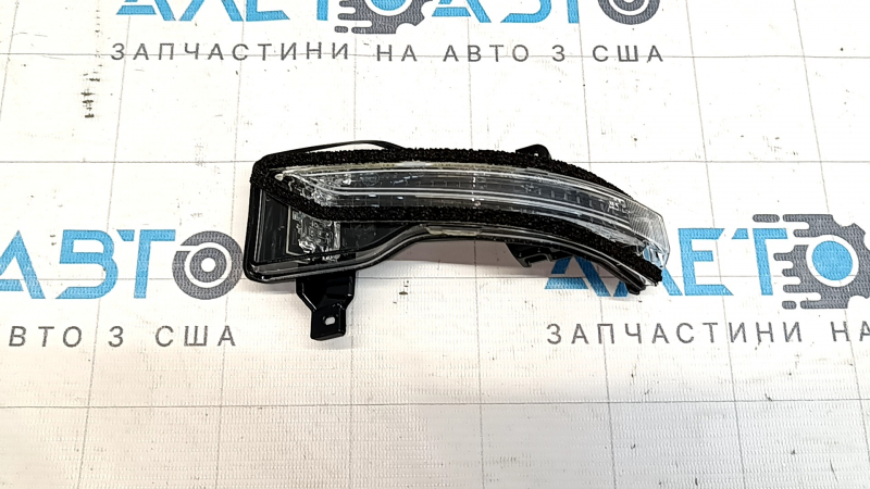 Поворотник зеркала левый Subaru XV Crosstrek 18-23