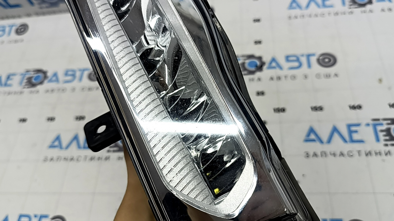 Противотуманная фара птф правая BMW X3 G01 18-21 светлая, песок