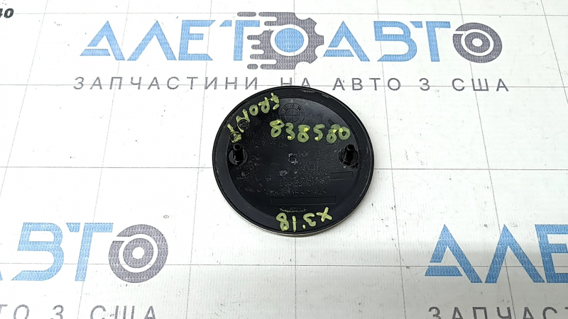 Эмблема капота BMW X3 G01 18-24 полез лак