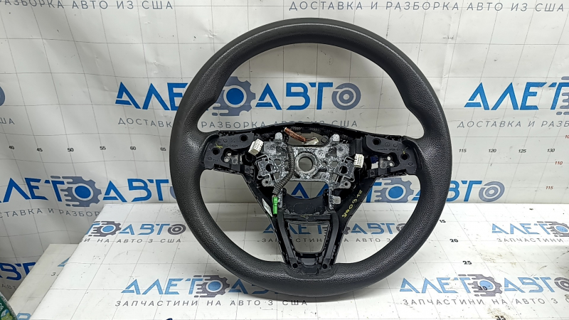 Рулевое колесо Honda Insight 2019-2022 с видимыми следами эксплуатации.