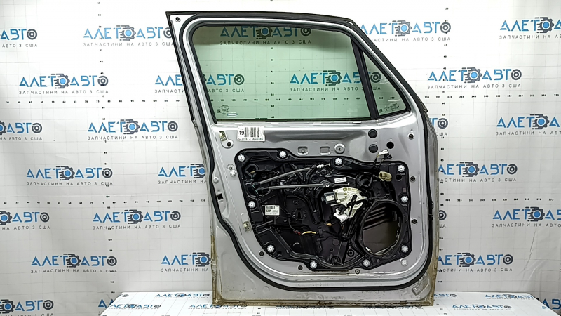 Дверь в сборе передняя левая Jeep Renegade 15-20 keyless, Trailhawk, серебро PSN, вмятина, потрескан уплотнитель