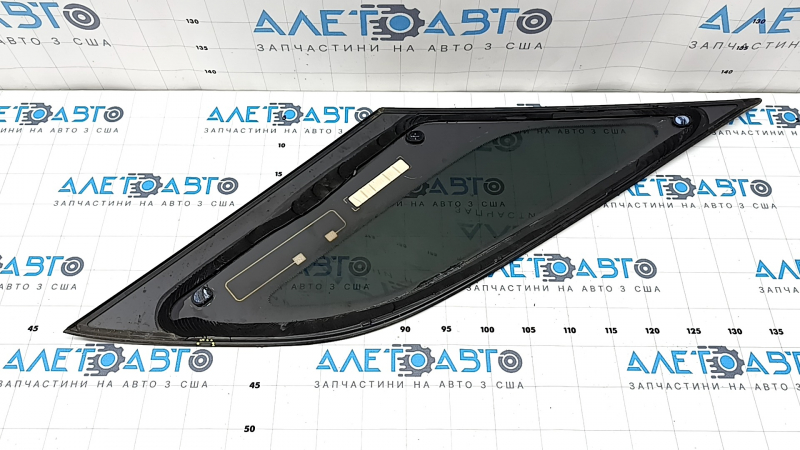 Стекло боковой форточки с внешней стороны для Mercedes GLE 350 450 2020-2026
