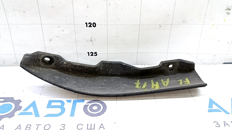 Брызговик переднего бампера правый Audi A4 B9 17-25 затерт, царапины