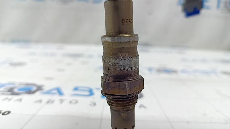 Лямбда-зонд первый Ford Explorer 20-25 2.3T