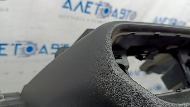 Торпедо передняя панель без AIRBAG Jeep Renegade 15-17 черная TRAILHAWK, царапины