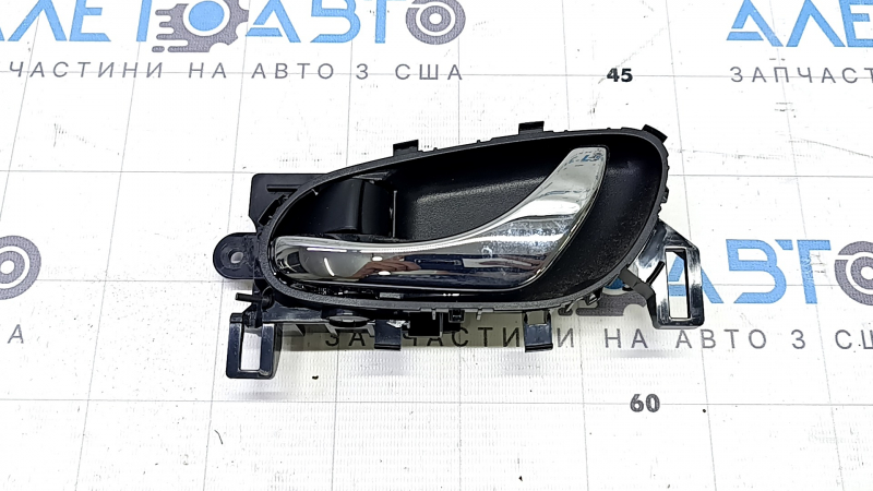 Ручка двери внутренняя задняя левая Nissan Rogue Sport 17-23 хром