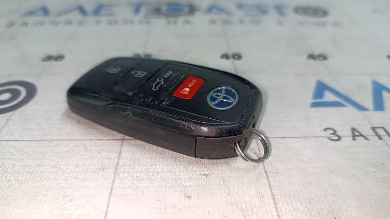 Ключ smart Toyota Venza 21- 4 кнопки, с жалом, царапины