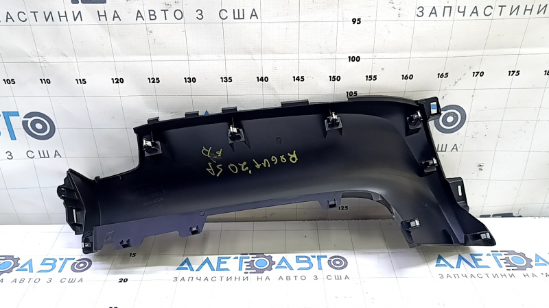 Накладка передней панели, задний вид для Nissan Rogue Sport, 2017-2022.
