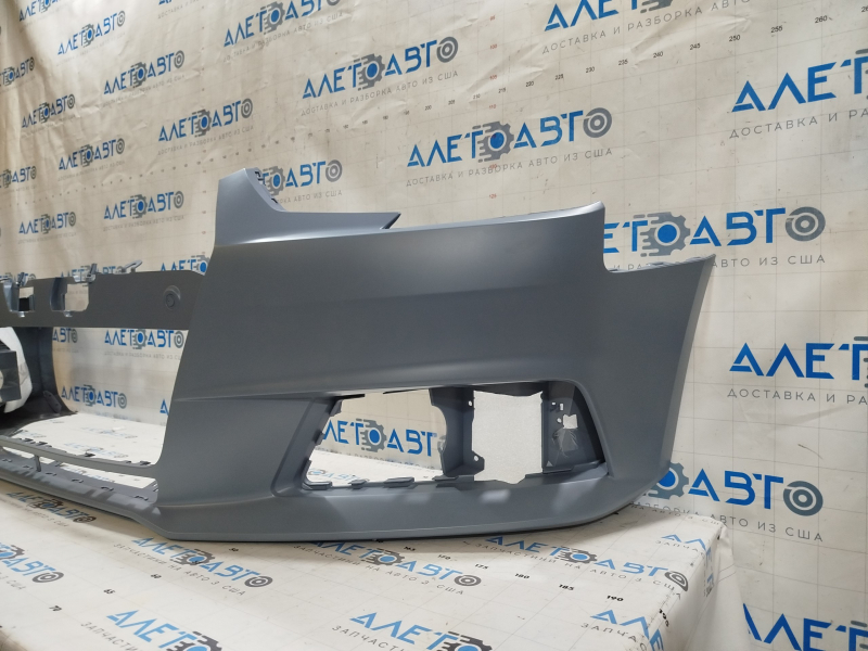 Бампер передний голый Audi A4 B9 17-17 без омывателей и парктроников