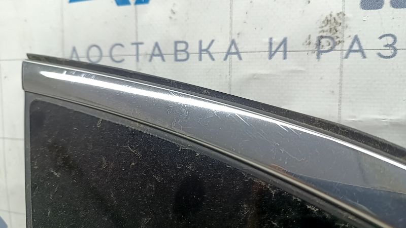 Царапины на хромовой части форточки задней левой Kia Niro 2017-2022
