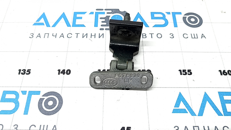 Петля двери багажника левая Audi Q8 19-26