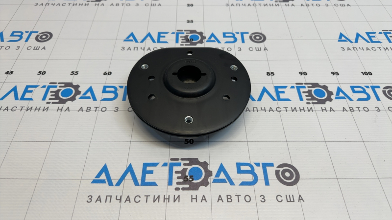 Опора амортизатора передняя левая Ford Fusion mk5 13-20 без подшипника