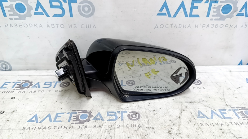 Боковое зеркало правое для Kia Niro 2017-2022 с царапинами на стекле и клеем