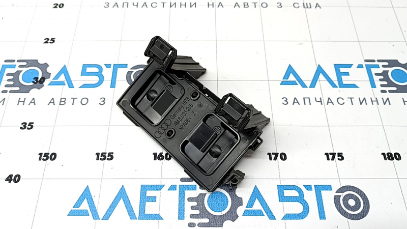 Кронштейн антенны 4G Audi Q8 19-26