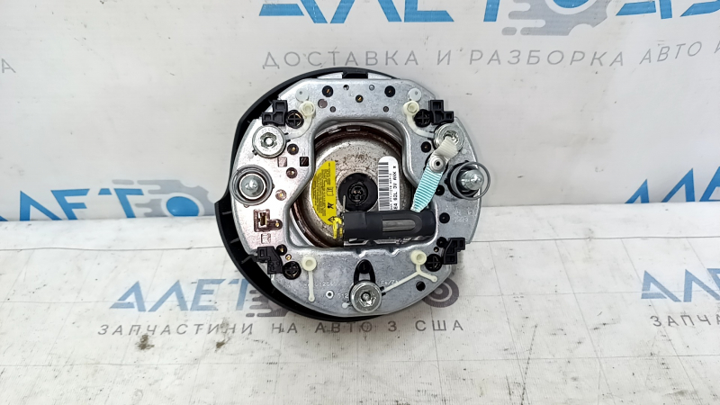 Подушка безопасности airbag в руль водительская Audi A6 C7 12-18 черная, царапины
