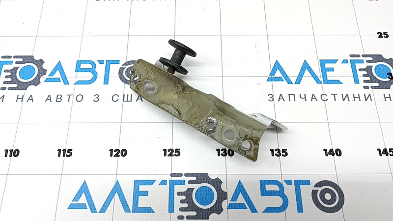 Петля капота правая Jeep Grand Cherokee WK2 11-21 нижняя часть, изогнута