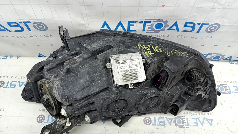 Фара передняя правая в сборе Audi A6 C7 16-18 рест ксенон, царапины