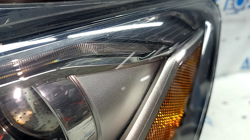 Фара передняя левая в сборе Audi A6 C7 16-18 рест ксенон, царапины