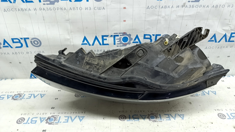 Фара передняя левая в сборе Audi A6 C7 16-18 рест ксенон, царапины