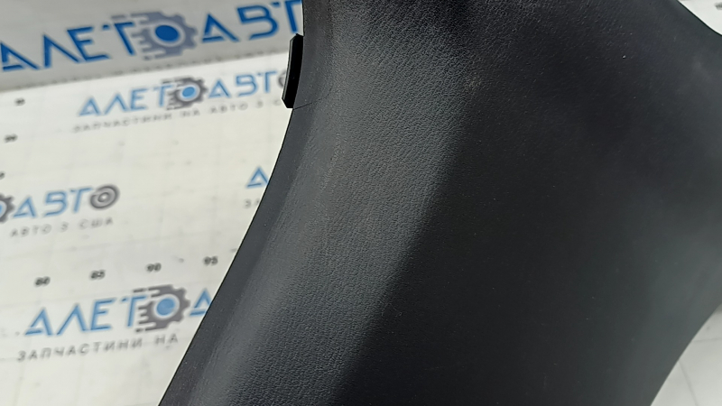 Накладка центральной стойки нижняя правая Mazda CX-5 17-25 черная, царапины