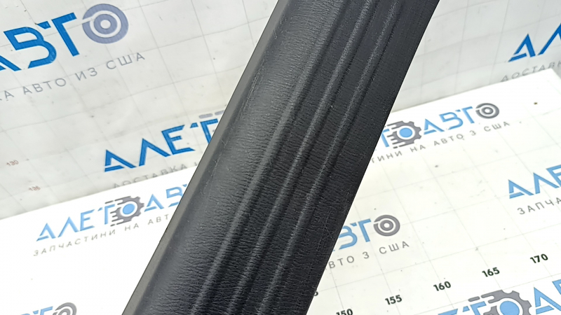 Накладка порога передняя правая Mazda CX-5 17-25 черн, царапины