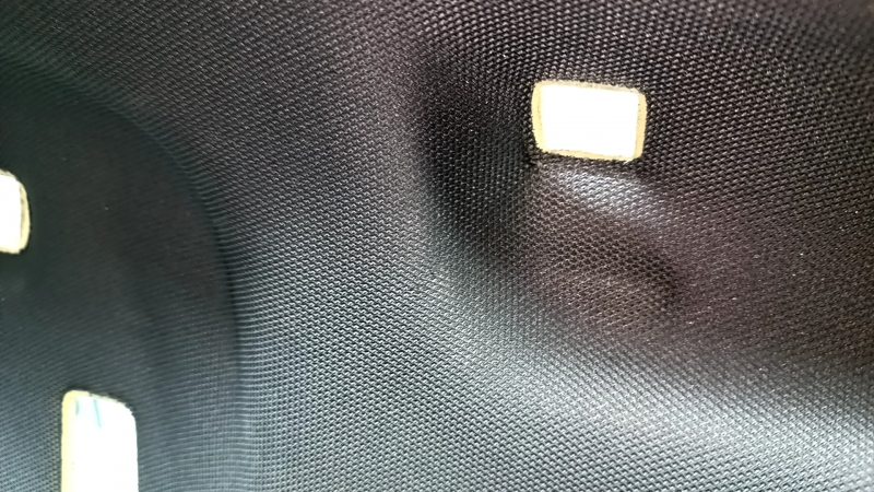 Открытая обшивка потолка, детали крепления и заломы, Audi A6 2012-2018.