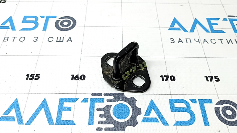 Крюк замка двери багажника Mazda CX-5 17-24