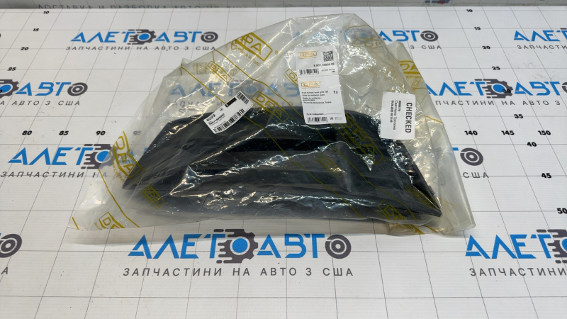 Решетка переднего бампера левая Audi A3 8V 17-20 структура