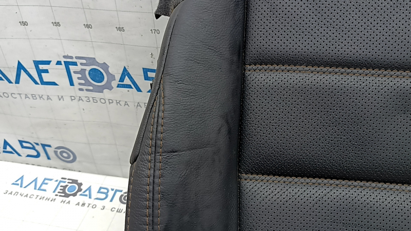 Обшивка подушки водительского сидения Mazda CX-5 17-23 кожа черная, подогрев, перфорация, вмятины