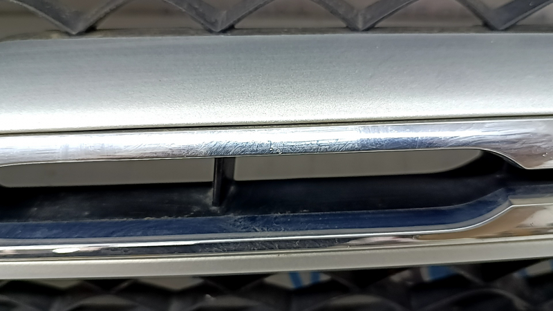 Решетка радиатора в сборе grill Mercedes W167 GLE 350 450 20-23 под радар и камеру, с эмблемой, песок, сломано крепление