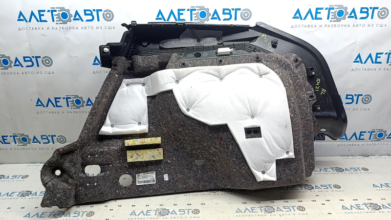 Обшивка арки задняя левая Volkswagen ID.4, укладки с внутренней стороны, в хорошем состоянии.