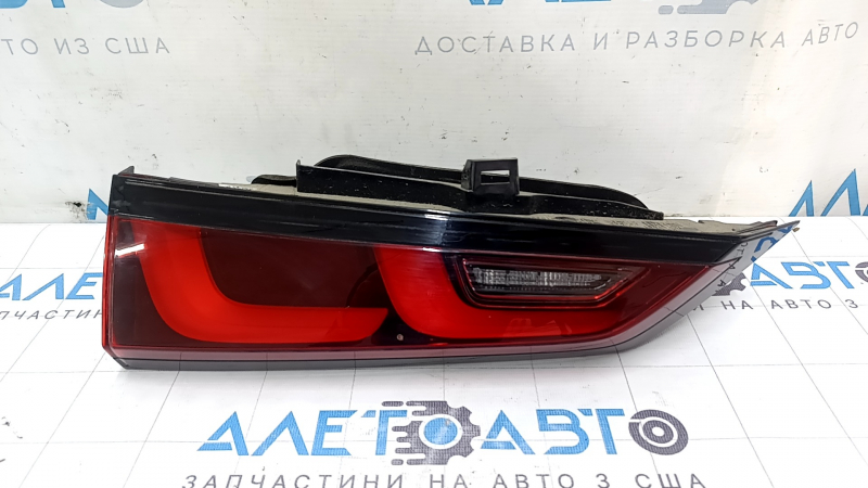 Фонарь внутренний дверь багажника левый Honda CRV 23-26 потерт