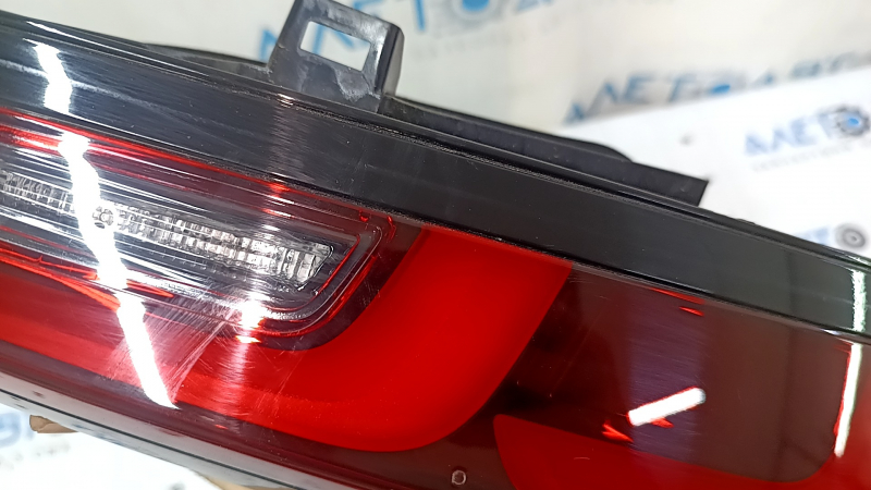 Фонарь внутренний дверь багажника правый Honda CRV 23-26 потерт