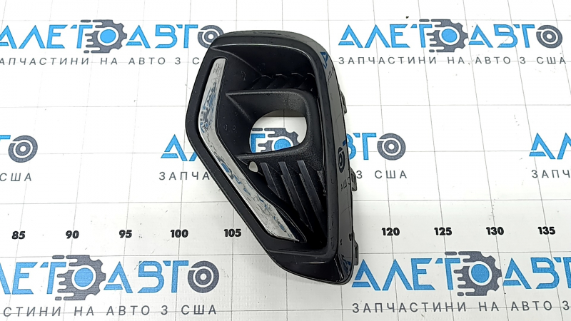 Решетка переднего бампера левая Ford Escape MK4 23-26 черный глянец с хром молдингом, под ПТФ