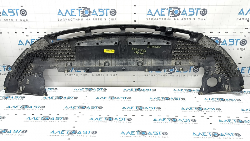 Защита переднего бампера Ford Escape MK4 20-26 структура, царапины
