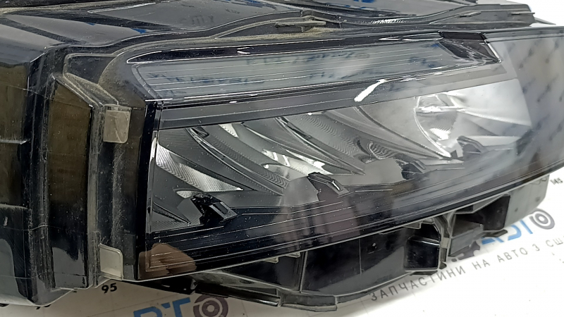 Фара передняя правая Nissan Rogue 21-26 LED S