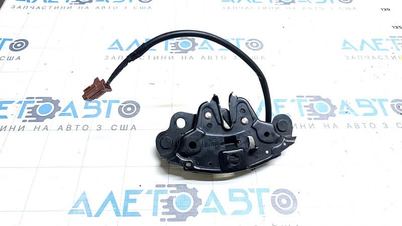 Замок капота Nissan Rogue Sport 17-22 с датчиком